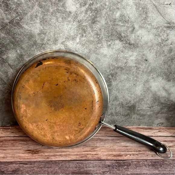 Vintage Revere Ware 1801 Clinton IL Skillet Set 7 inch and 9 inch - Picture 5 of 15